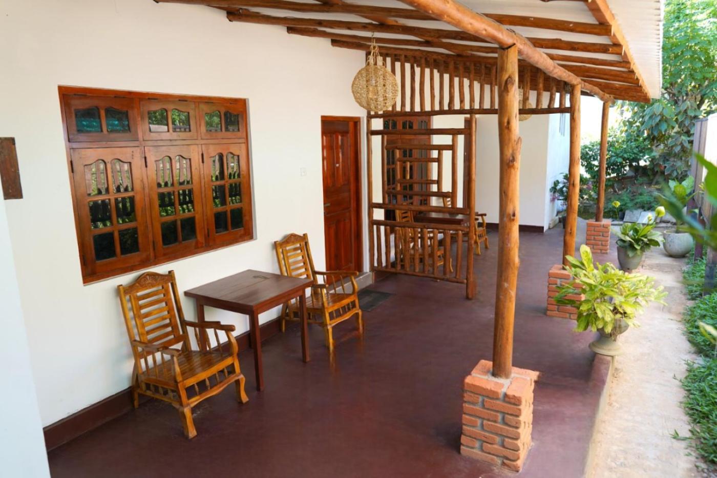 Pub Ceylon Hostel Ella Luaran gambar